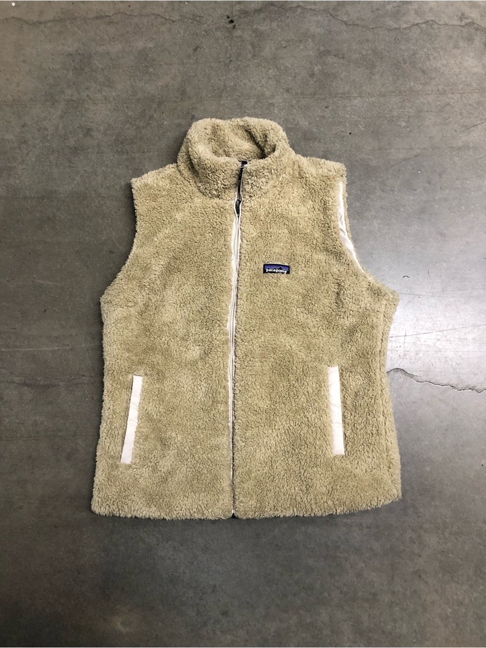 Patagonia Women’s Los Gatos Fleece Vest Size XL El Cap Khaki STY 25215
